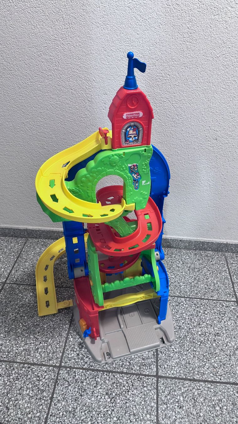 Fisher-Price Giocattoli: Fisher-Price Garage/Rampe – Usato da Schafisheim venduto da SamuelEckert 1