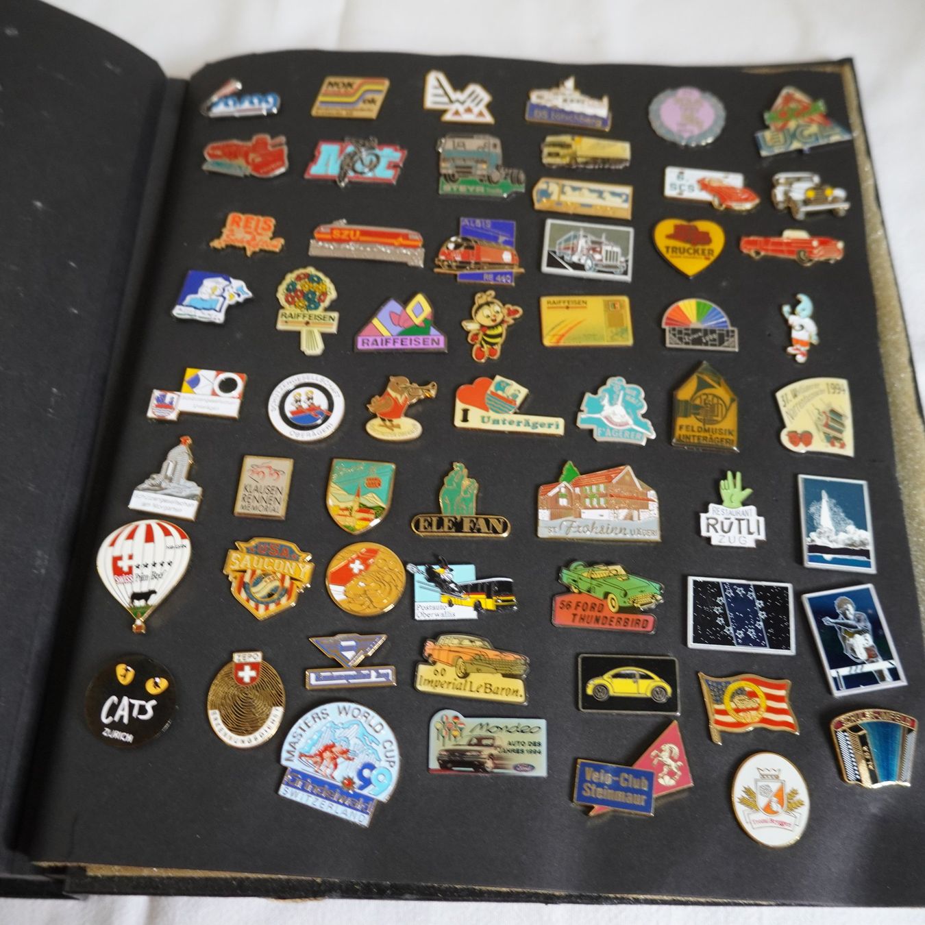 Plaketten & Abzeichen: Pins Pins Pins – Gebraucht aus Baar von 2cvbaar 4