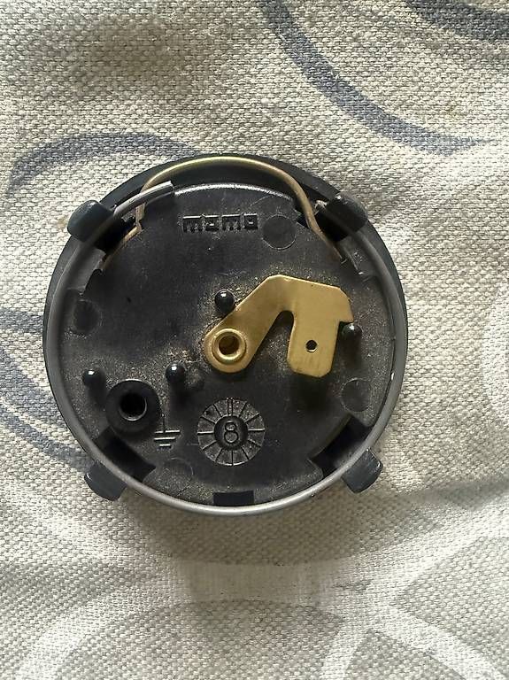 Opel Tutti pezzi di ricambio auto: PULZANTE CLACSON  MARCA  MOMO – Usato da Monte Carasso venduto da Ely67 1