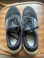Adidas Laufschuhe schwarz Grösse 42 gebrauchter Zustand