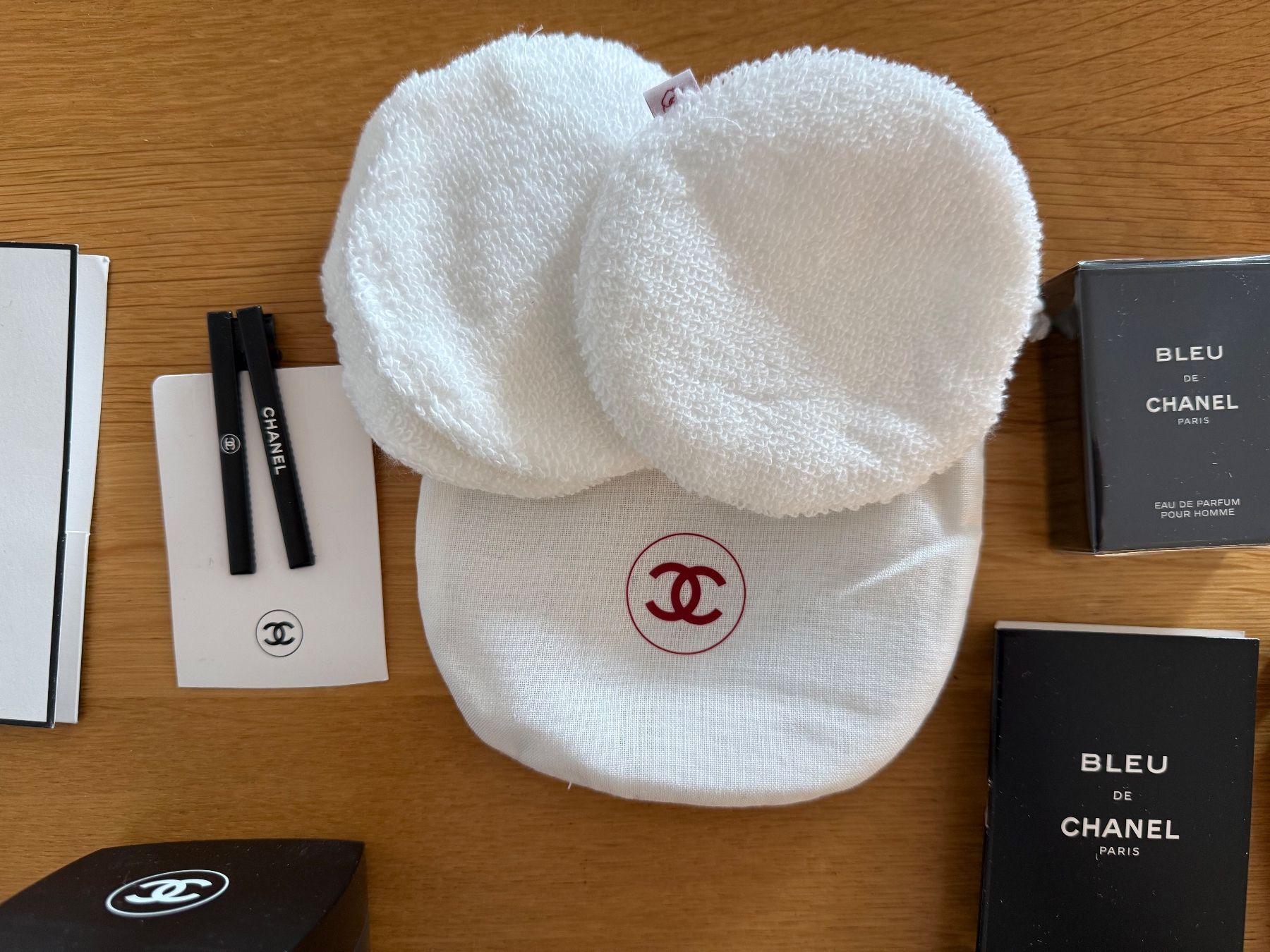 Chanel Profumi & Eau de Toilette: CHANEL Beauty Set – Nuovo (secondo la descrizione) da Basel venduto da Rouge. 2
