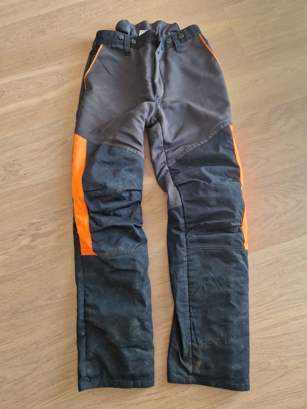 Pantaloni: Schnittschutzhose Forsthose Stihl function Gr. 48 – Usato da Rothenburg venduto da Transat2