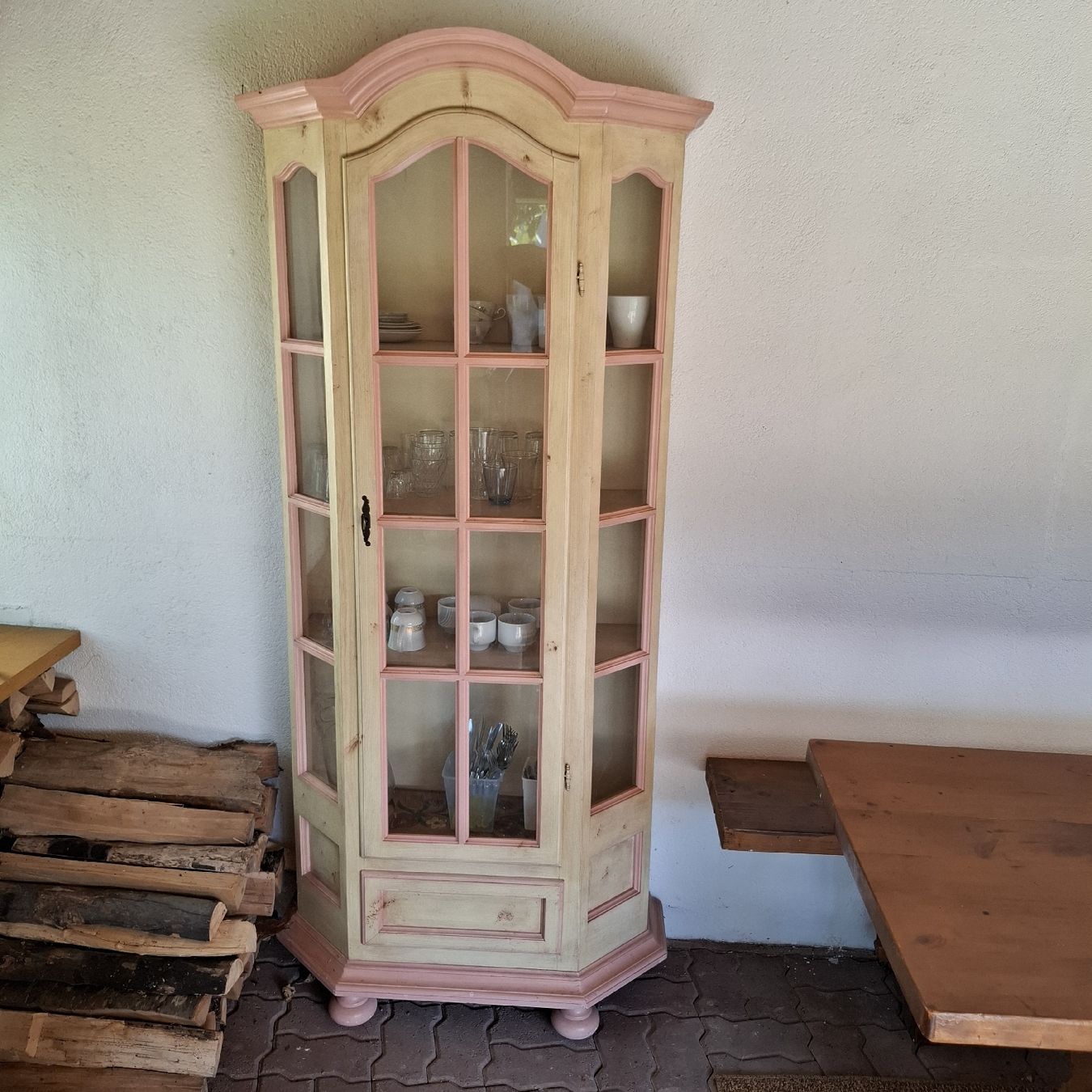 Vitrinen: vitrine – Gebraucht aus Halten von riveryard 1
