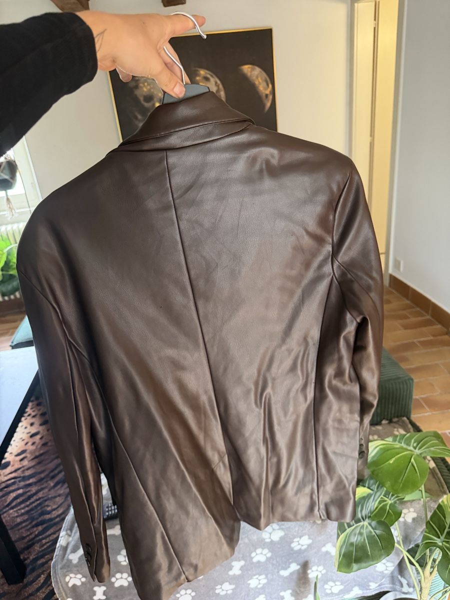 Bershka Giacche: Veste brune bershka – Usato da La Tour-de-Peilz venduto da mar_vgz2 1