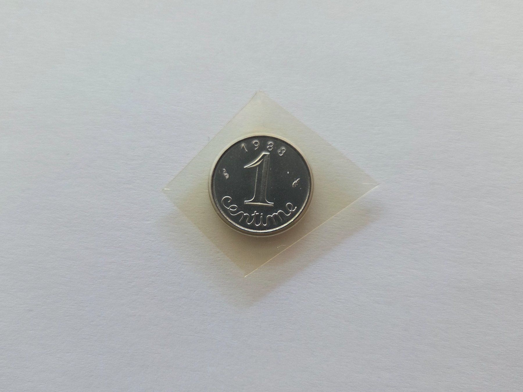 Tutti le monete: 1 Centime Fleurs de Coins 1983 – Nuovo (secondo la descrizione) da Pravidondaz venduto da LVtik
