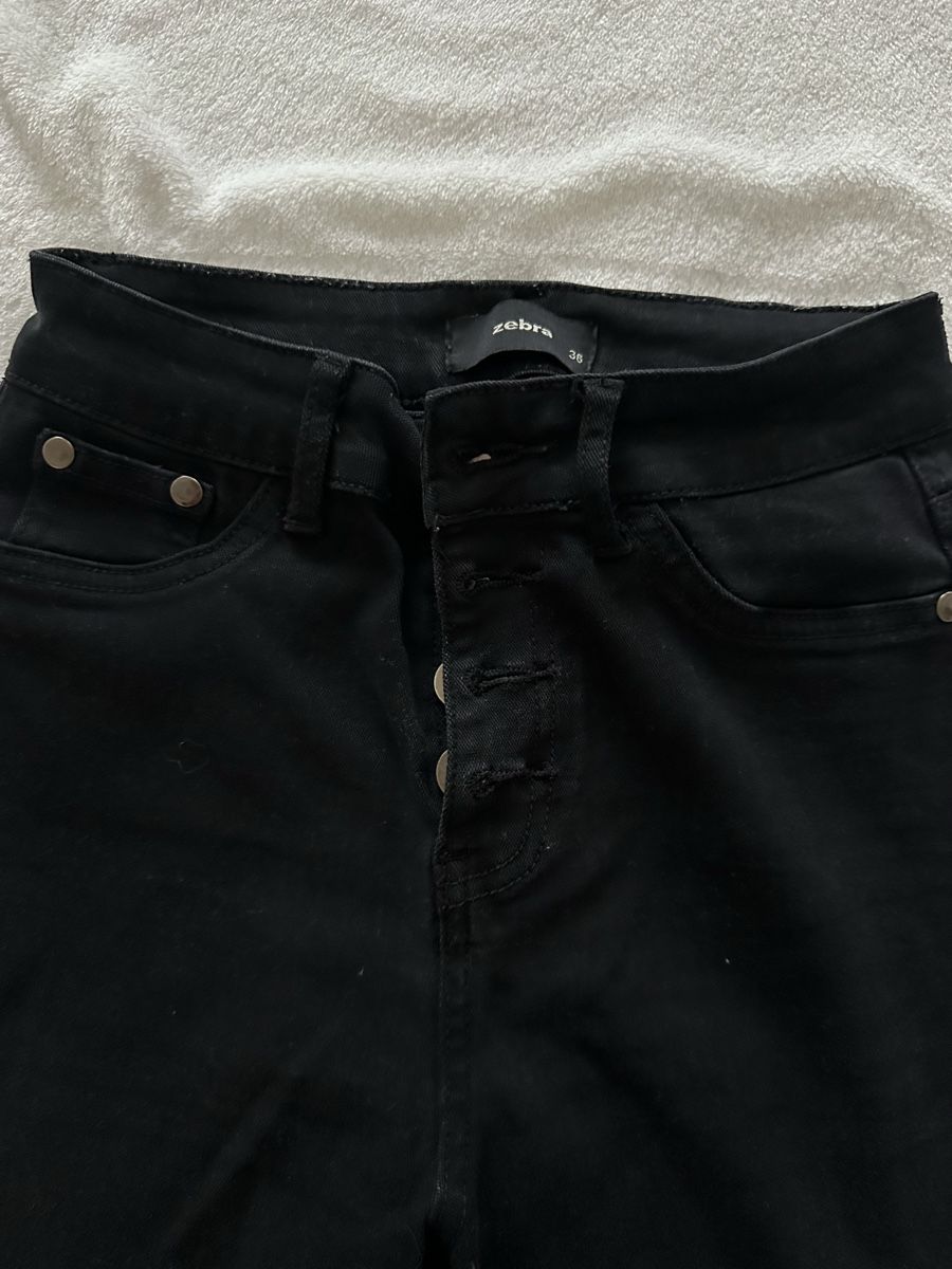 Zebra Jeans: Schwarze Jeans Gr.36 – Usato da Remigen venduto da ana_no 1