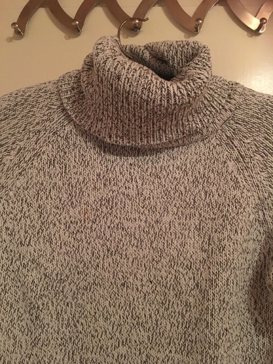 Pullover & Sweatshirts: Pullover mit Rollkragen grau meliert Grösse M gebraucht – Gebraucht aus Bärschwil von Ranron1970 1