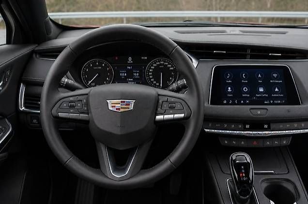 Autos: Cadillac XT4 2.0 T Premium Luxury AWD – Gebraucht aus Langenthal von Goergens10 5