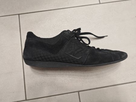 Louis Vuitton Sneaker Gr. 9½ / 44 schwarz Wildleder