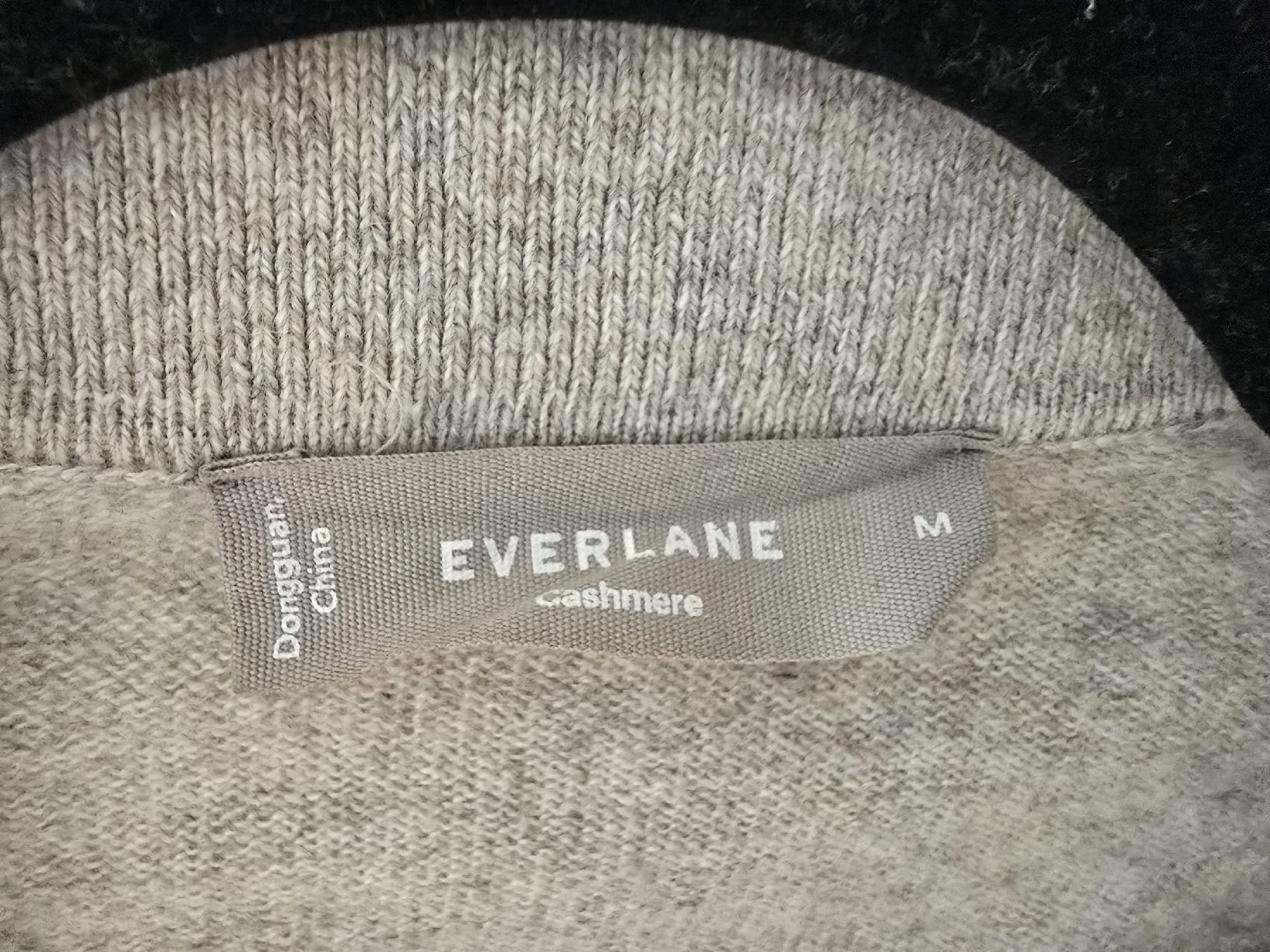 Everlane Pullover & Sweatshirts: Everlane Kaschmir Pullover mit Kragen beige Grösse M – Gebraucht aus Thalwil von Nikkita2 1