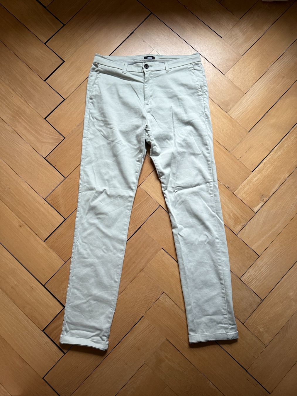 We Hosen: WE - Chino Hose hellgrau W30 L34 – Gebraucht aus Zürich von Diazaio