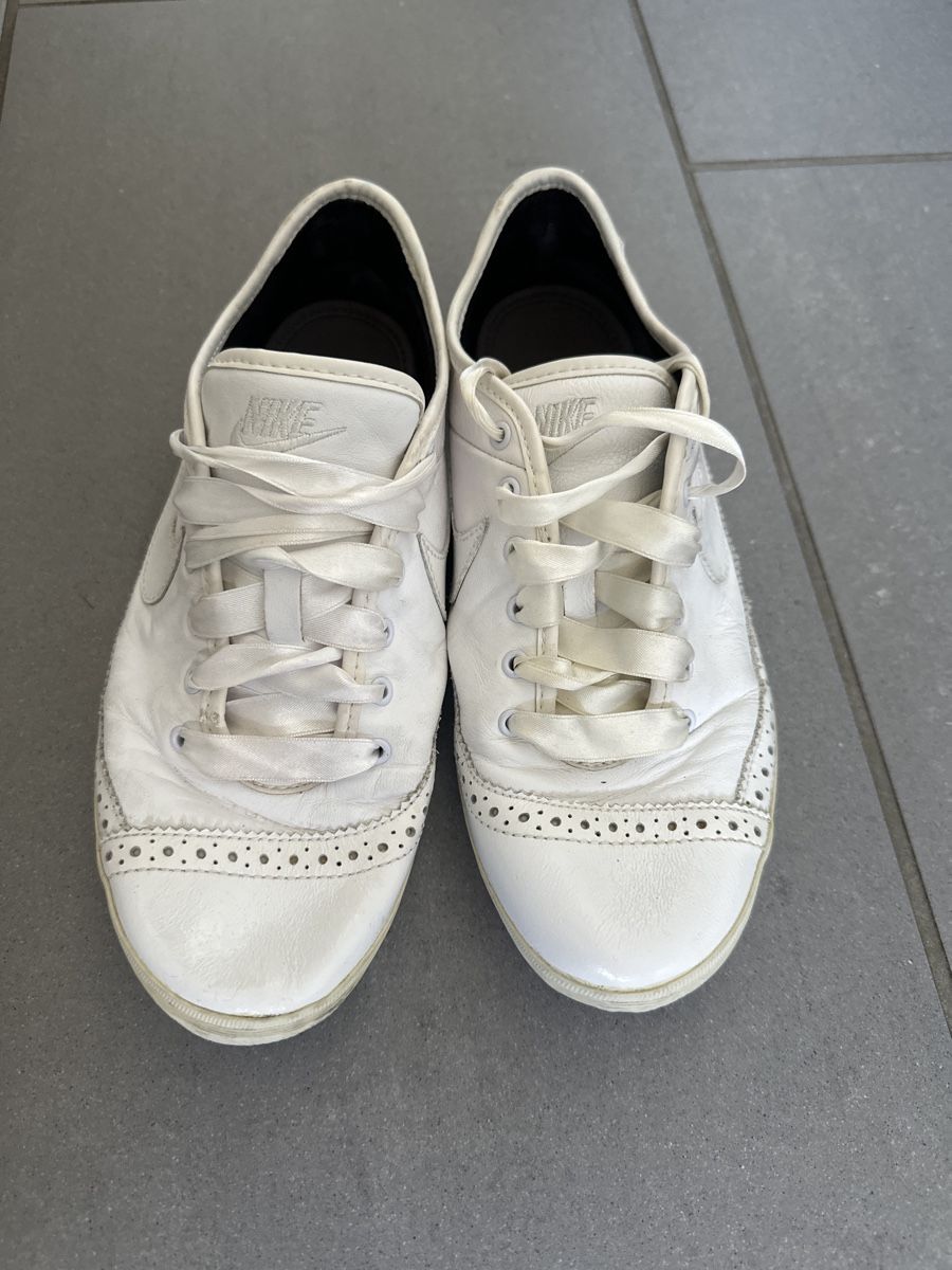 Nike Scarpe da donna: Nike Schuhe Grösse 38,5 – Usato da Zürich venduto da Rania68
