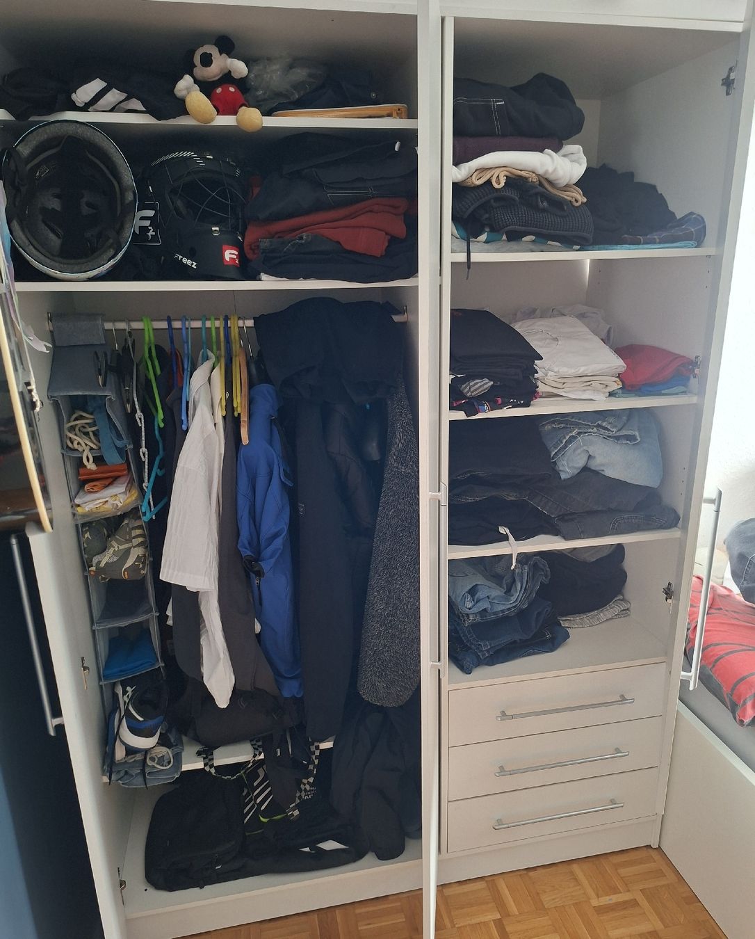 Schränke: Kleiderschrank – Gebraucht aus Dietikon von Betka08 1