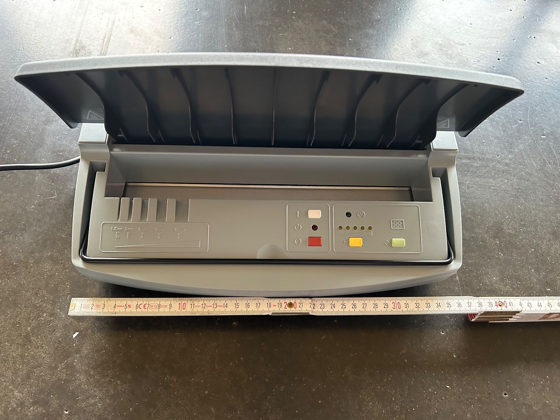 Macchine rilegatrici: Thermobind T400 und Bindesystem zu verkaufen – Nuovo (secondo la descrizione) da Ermatingen venduto da msc_s9wt 2