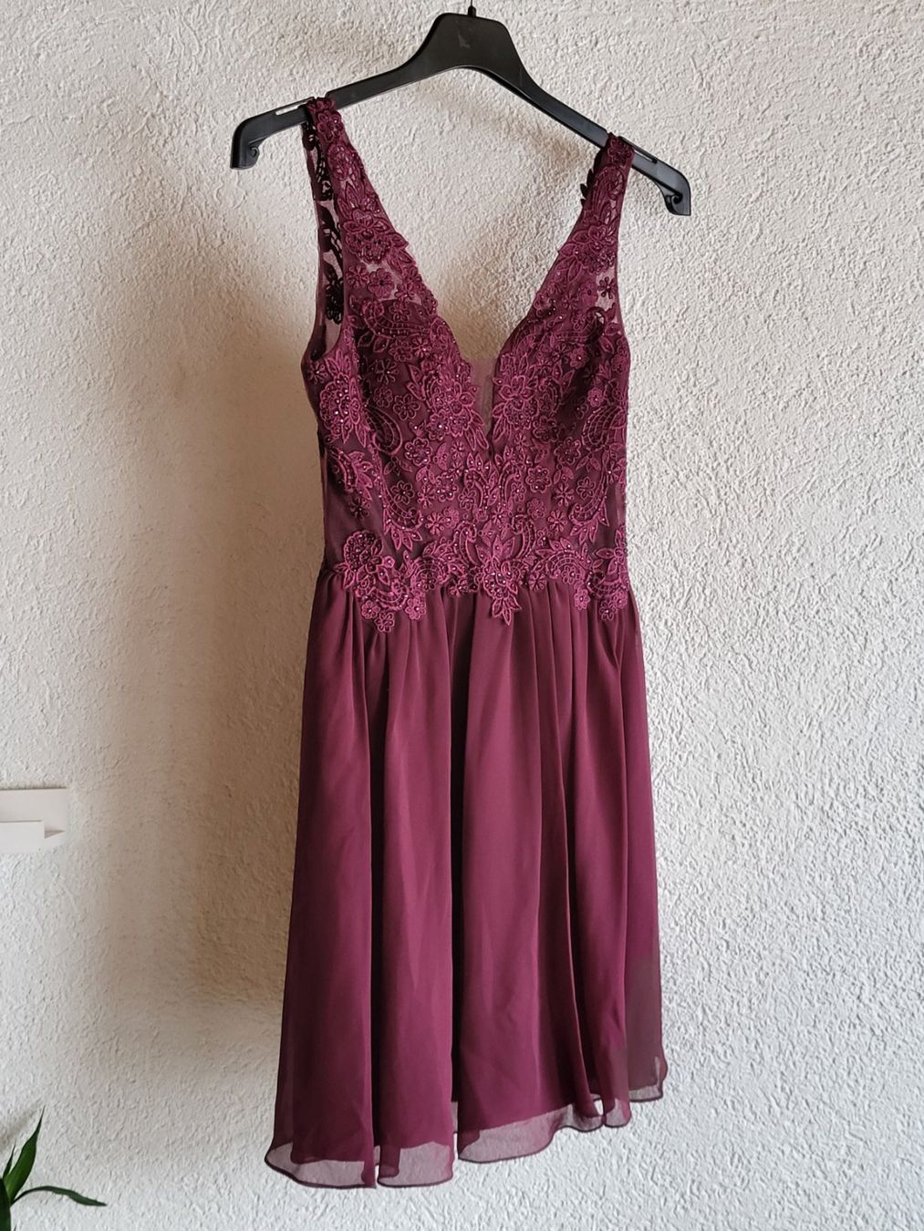 Kleider: Festliches Kleid – Gebraucht aus Eggiwil von kariiina