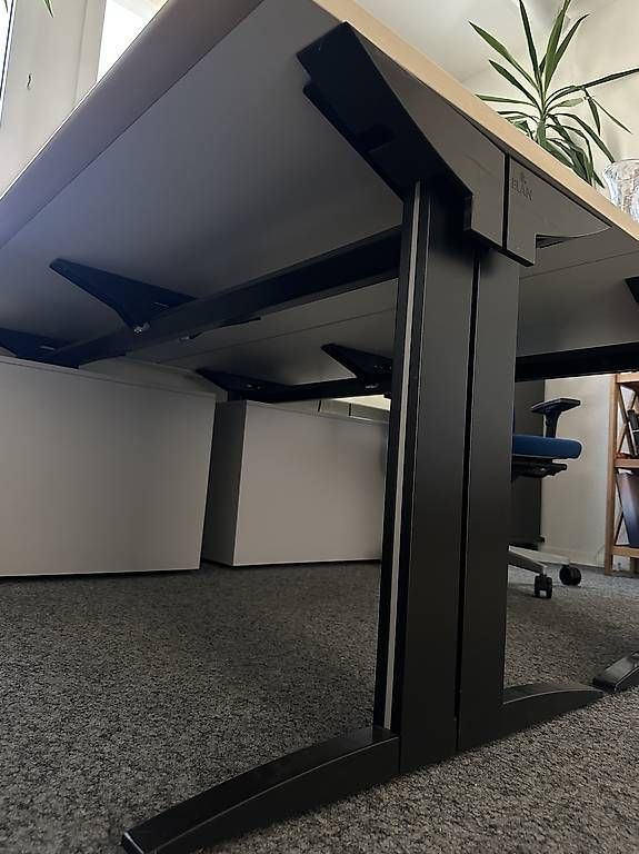 Bureaux: Large Office desk Elan – D'occasion à Wettingen par Violete01 1