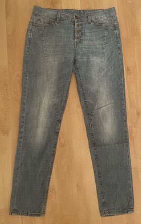 EDC Jeans 28/32 hellblau, Knopfleiste