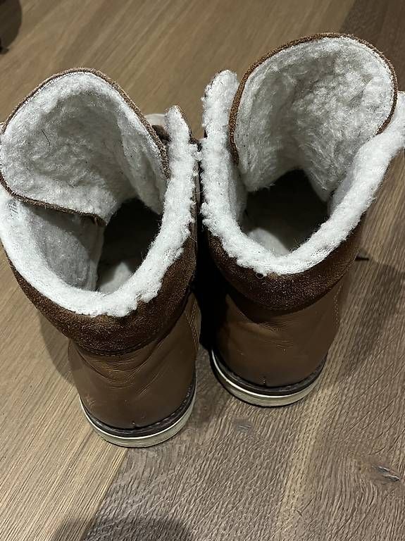 Scarpe da uomo: Bottes d'hiver  – Usato da Puidoux venduto da Amelie.Wytt 2