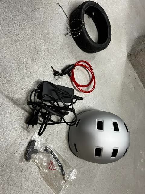 Scooters: Mi Elektroroller Ninebot Pro2, 25 h/km wenig gebraucht – Gebraucht aus Muttenz von Sila2 3