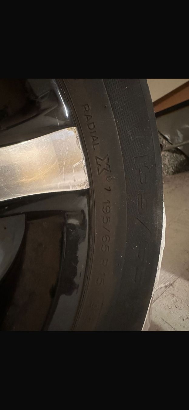Pneumatici & Ruote complete: Autoreifen: 195/65 R15 – Usato da Zürich venduto da mit_2zd7 2