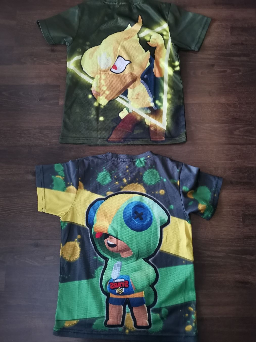 Lotti & Set di vestiti: Brawl Stars Set, 2 Shirts + 3 Armbänder – Usato da Oftringen venduto da januarloch 7