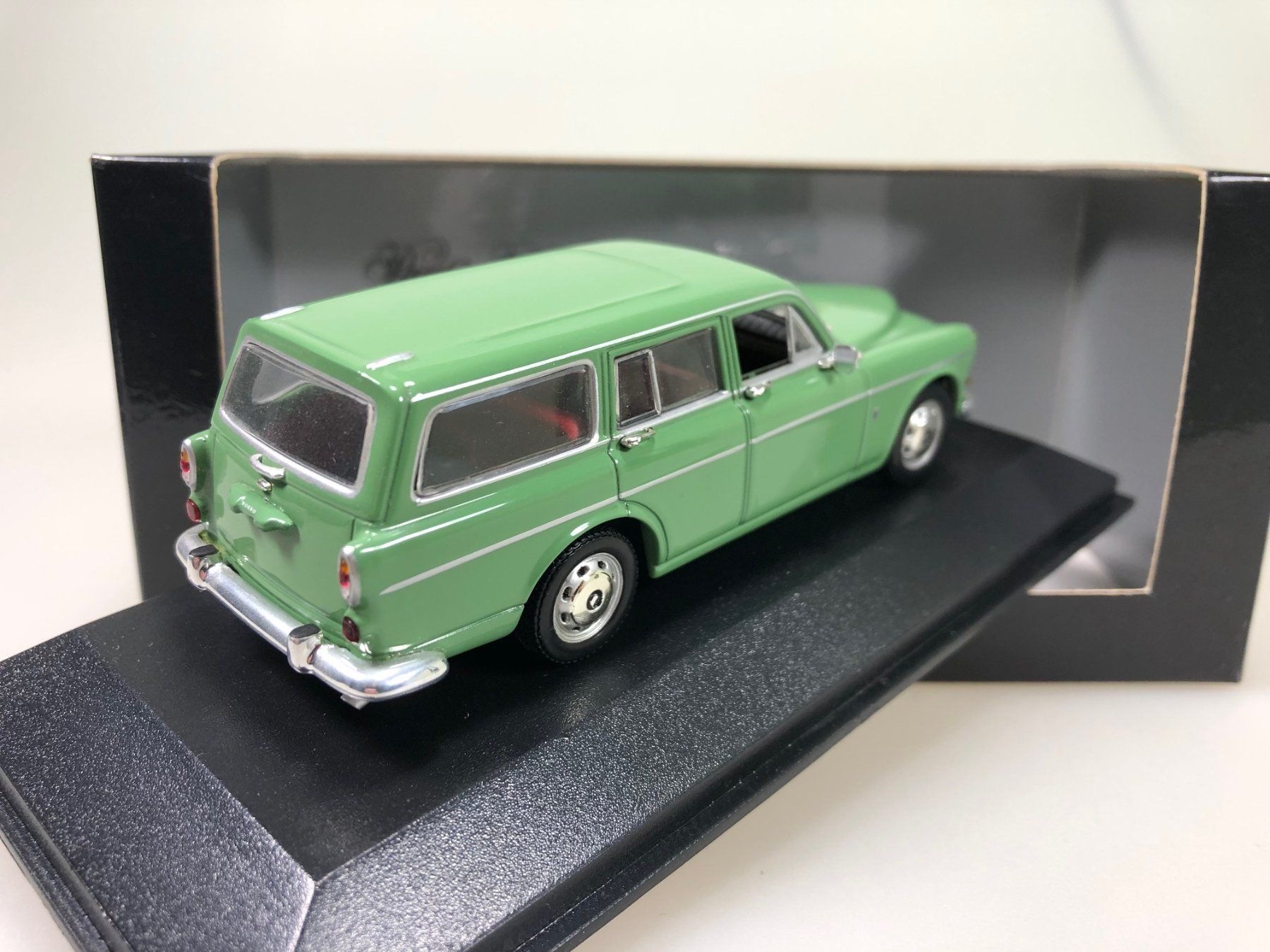 Volvo Modellautos: Volvo 121 Break - Minichamps - 1:43 – Gebraucht aus Widen von Himan 1
