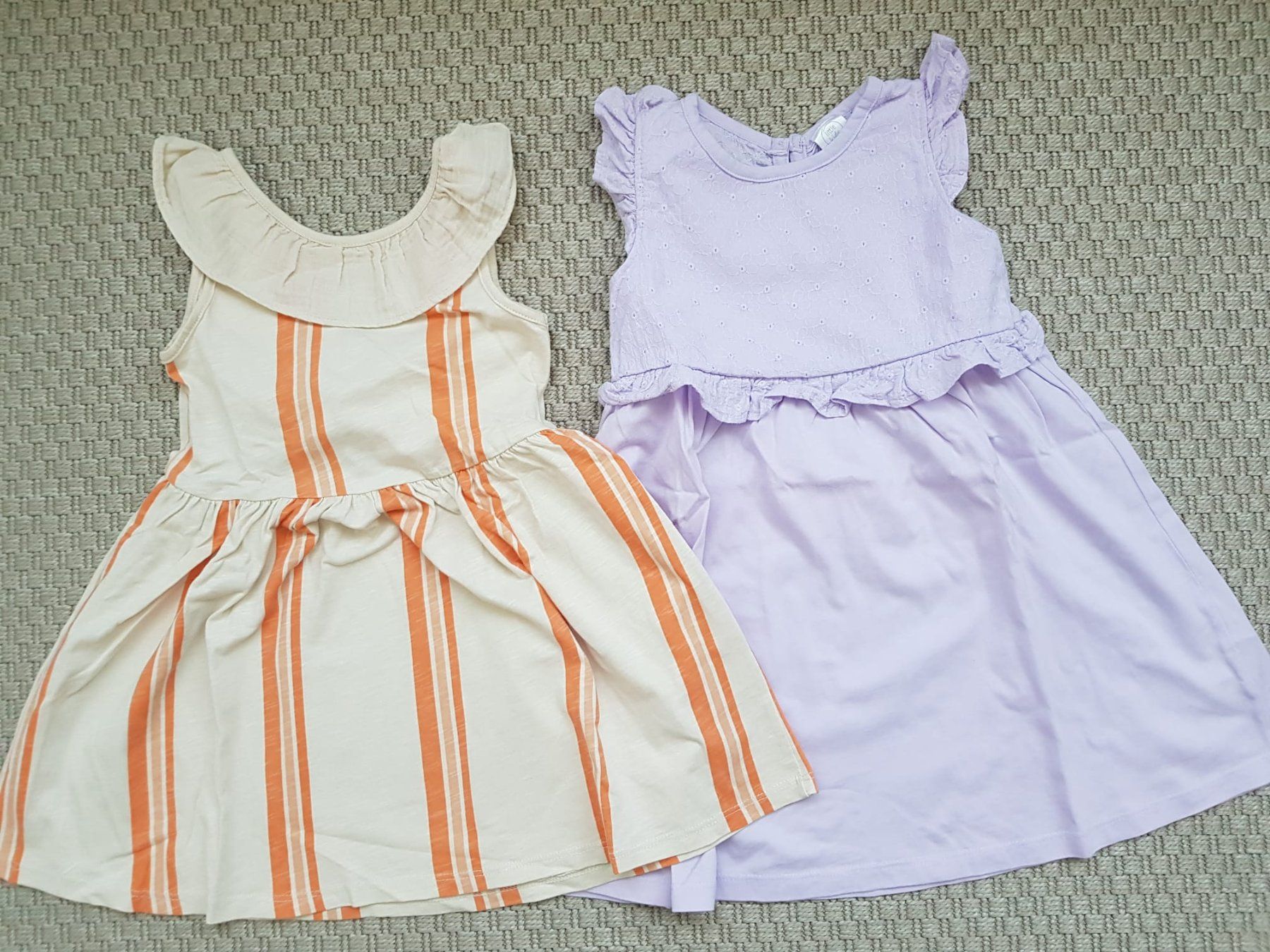 Zara Lotti & Set di vestiti: Kleiderpaket Mädchen Grosse 104 – Usato da Münchenstein venduto da mt25 2