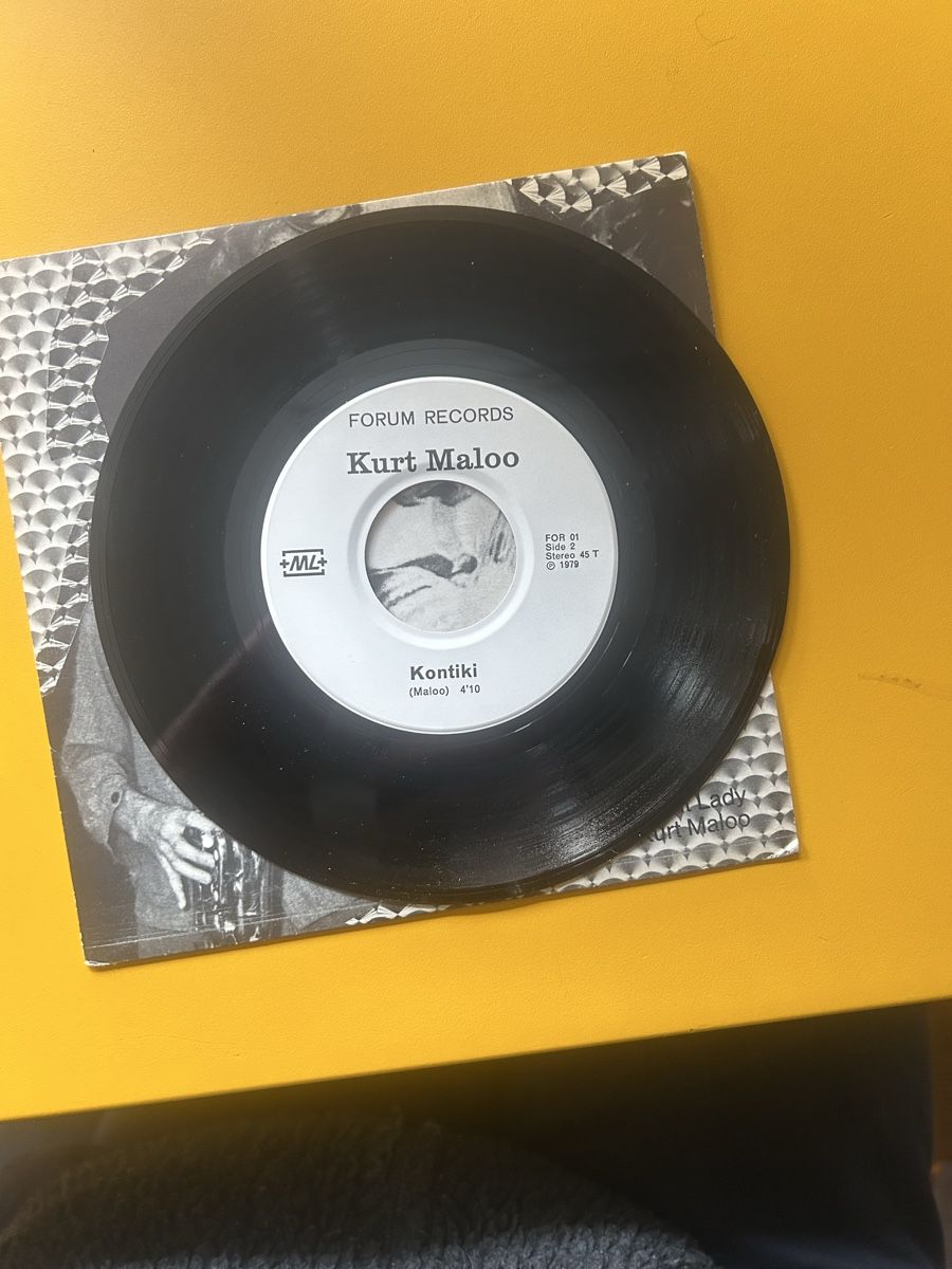 Dischi in vinile: Kurt Maloo - Giant Lady / Kontiki – Usato da Zürich venduto da Deliverance 2