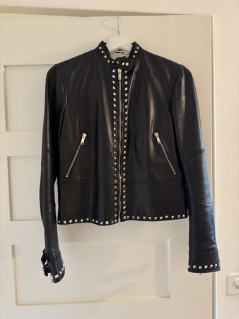 Valentino Lederjacke mit Rockstud-Nieten – Schwarz 