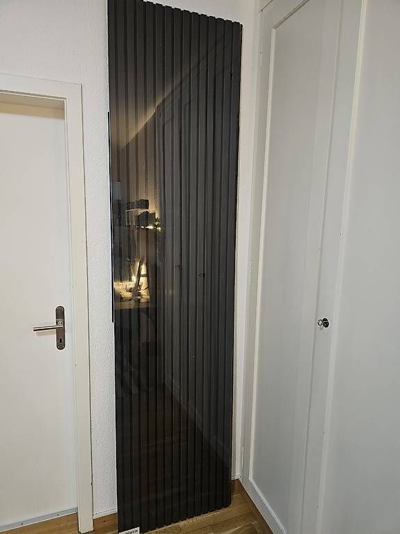 Altri accessori: Wandpaneele Eiche Schwarz 4stck NEU – Nuovo e nell'imballaggio originale da Bern venduto da Alex1103 3