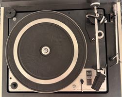 Dual 1228 Plattenspieler