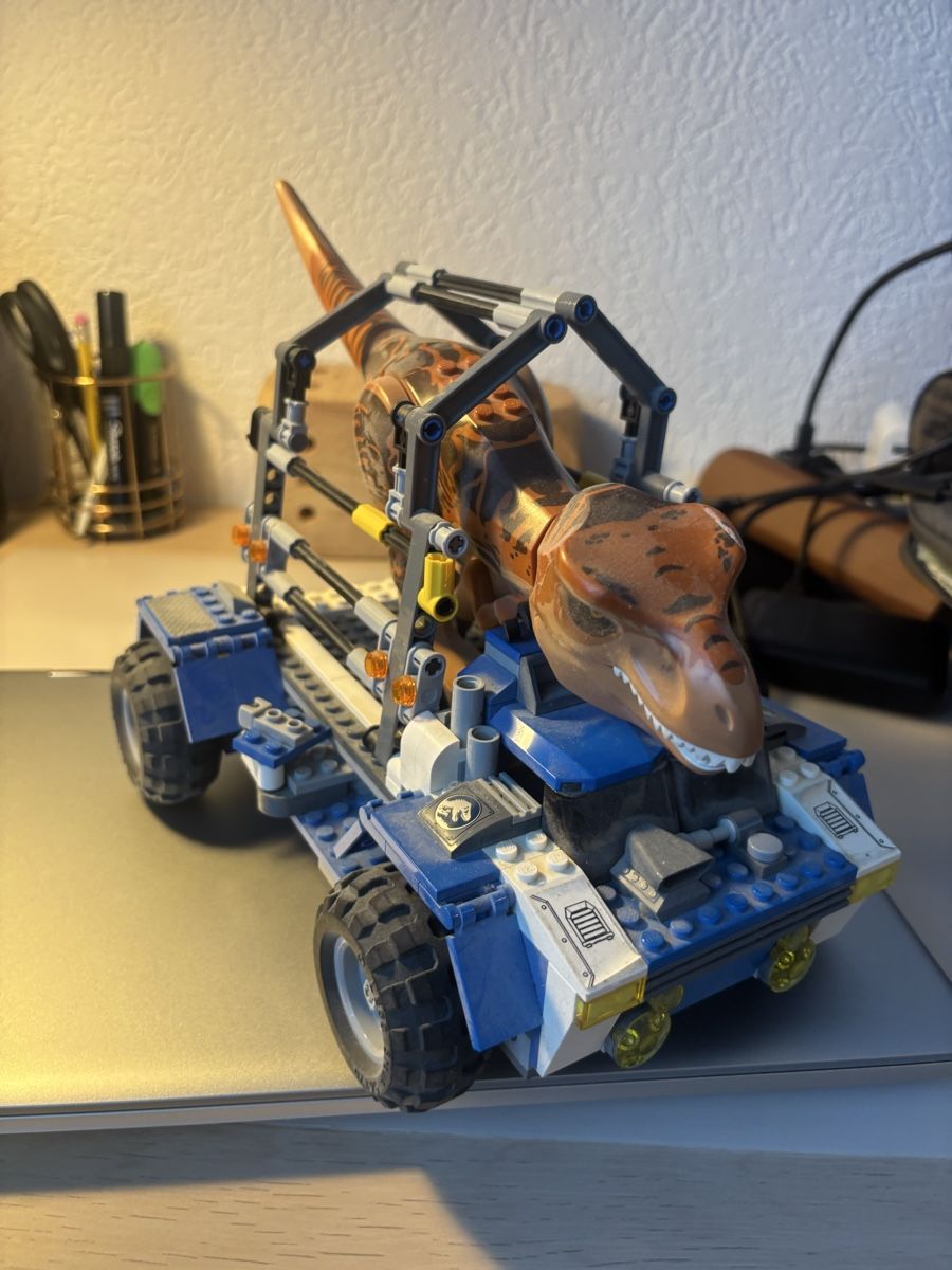 Lego Baukästen: LEGO Jurassic World T. Rex Tracker 75918 – Gebraucht aus Prilly von luc_8xf9