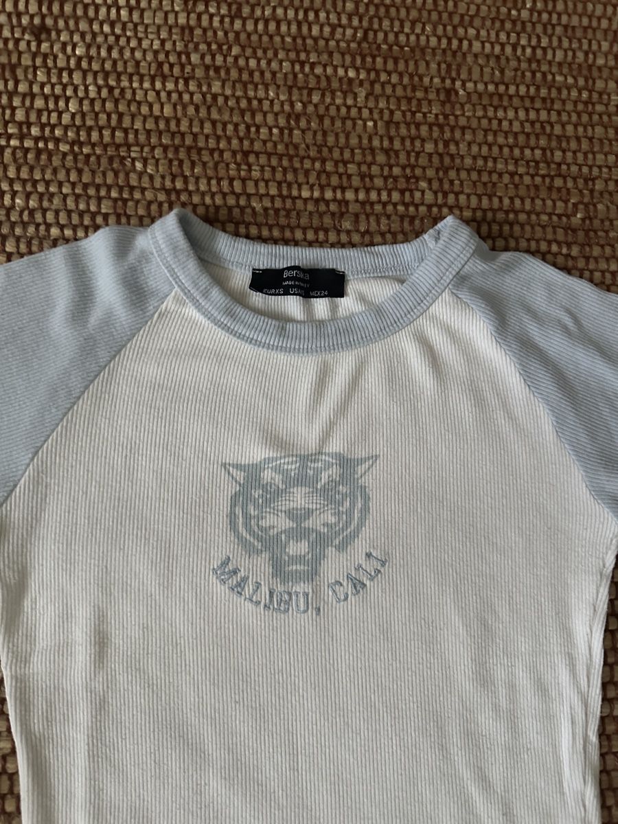 Bershka Tops: Damen Tshirt Top Grösse XS – Neu (gemäss Beschreibung) aus Winterthur von nic_r7kj 1