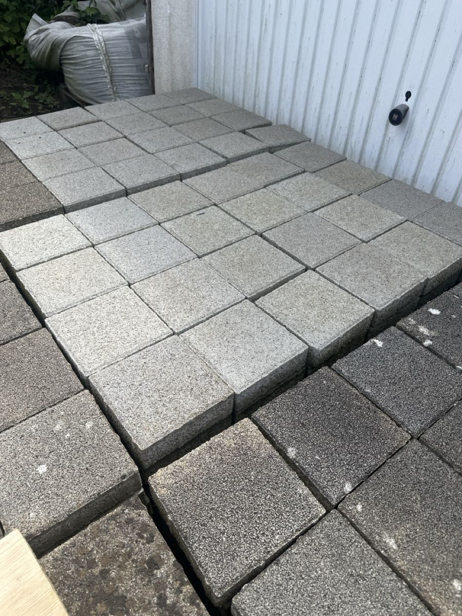 Rivestimenti per pavimenti: Gehwegplatten Gartenplatten – Usato da Sarmenstorf venduto da m.koeppel 1