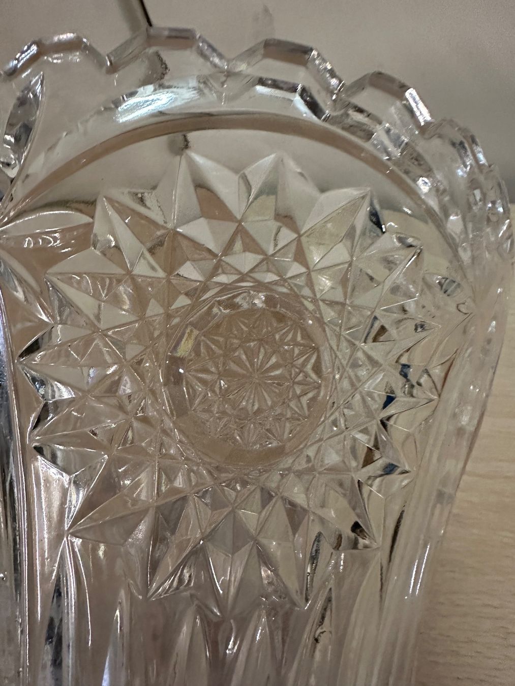 Vasi & Recipienti: Vase en cristal taillé, élégant et vintage – Usato da Lausanne venduto da artnouveau04 4