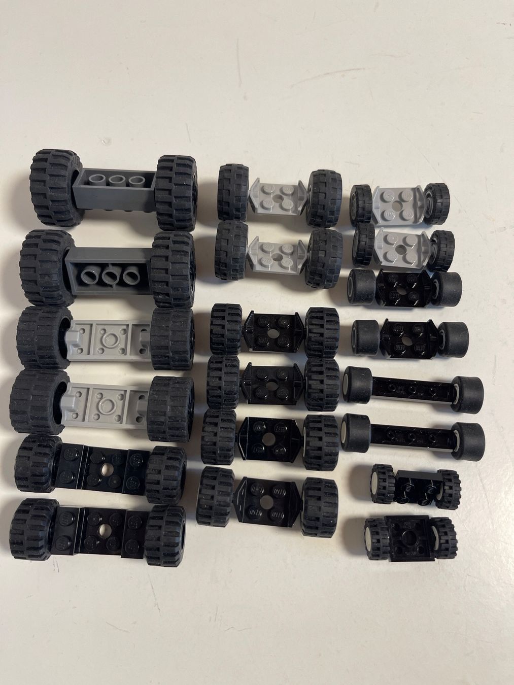 Lego Spielzeuge: Lego 20 Paar Räder – Gebraucht aus Gelterkinden von cobra0110