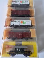4 Stück Güterwagen + 1 Begleitwagen "Sputnik", GS =