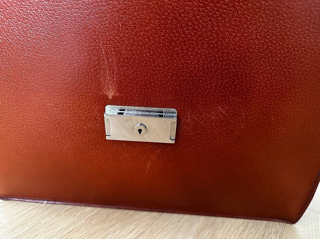 Koffer & Taschen: Prada Aktentasche – Gebraucht aus Thalwil von min_th55 3