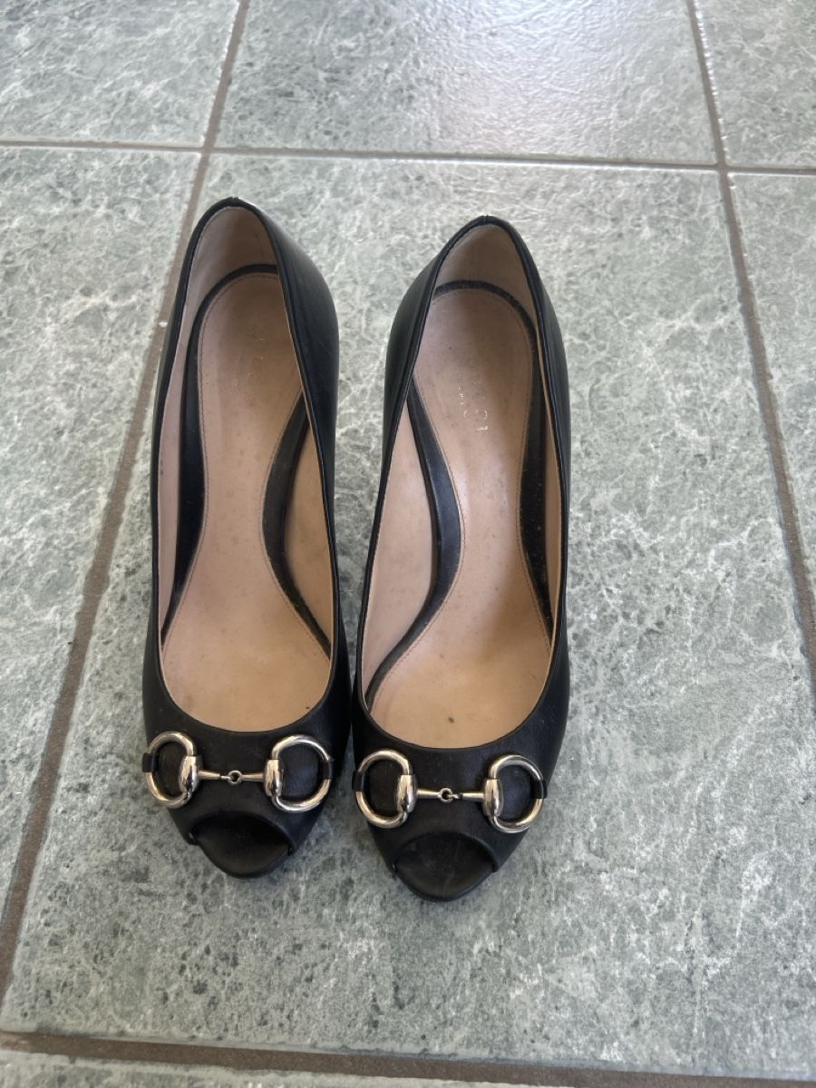 Gucci Damenschuhe: Gucci Scarpa con tacco – Gebraucht aus Montagnola von ste_w9hh