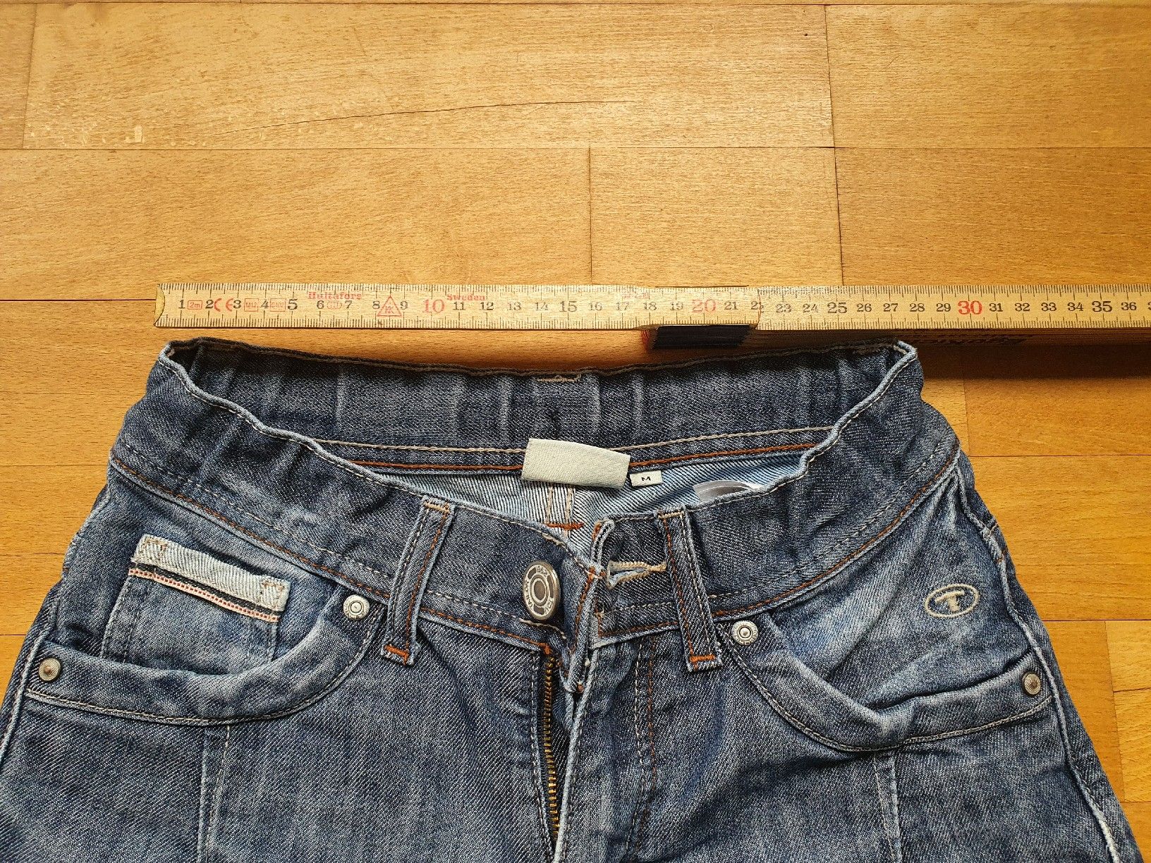 Tom Tailor Pantaloni: Tom Tailor Kurze Hose Gr.M – Usato da Zürich venduto da slvgen 4