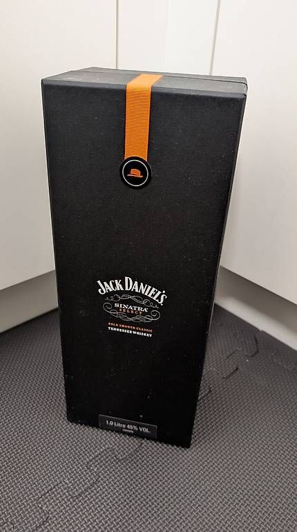 Spirituosen: Jack Daniels Sinatra Select Whiskey 1.0L  Versiegelt – Neu und originalverpackt aus Goldach von ropez