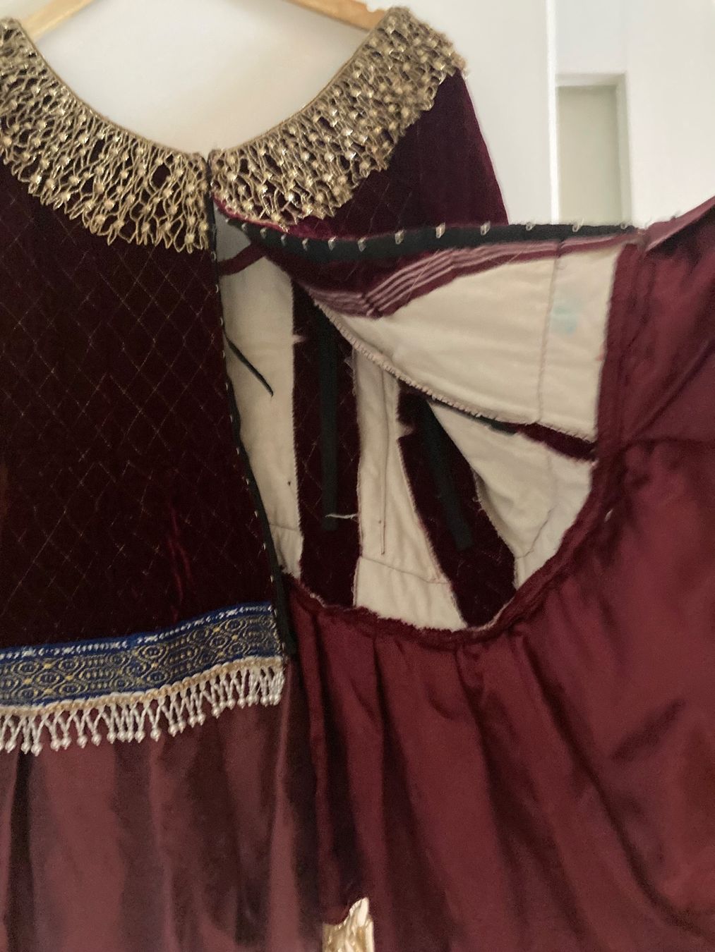Costumi: Oper Kostümfest Kleid – Usato da Basel venduto da Ang_22cx 2