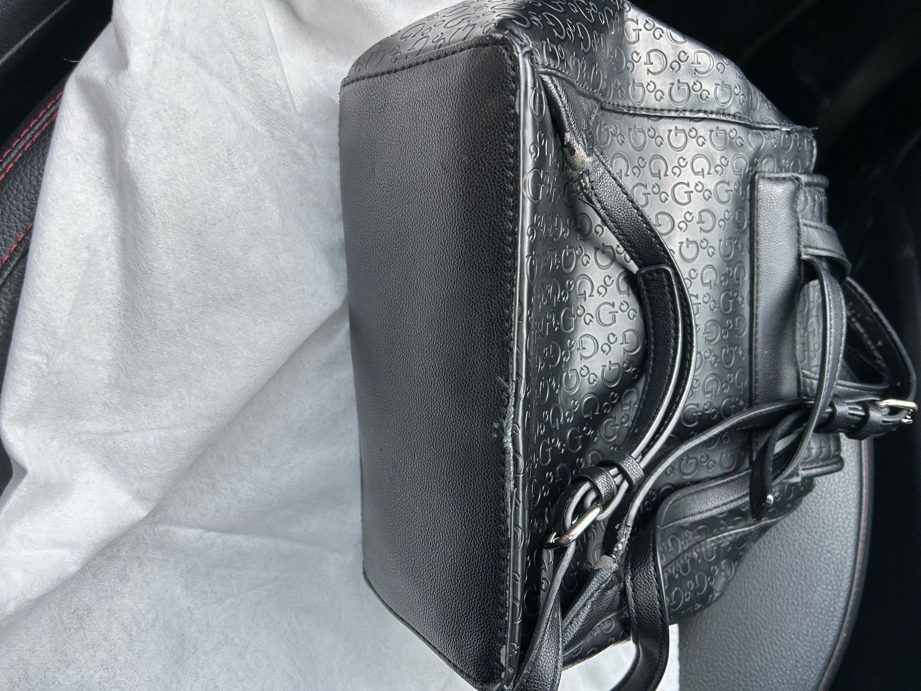 Guess Zaini: Sac à dos Guess – Usato da Muraz (Collombey) venduto da Jul_ff 2