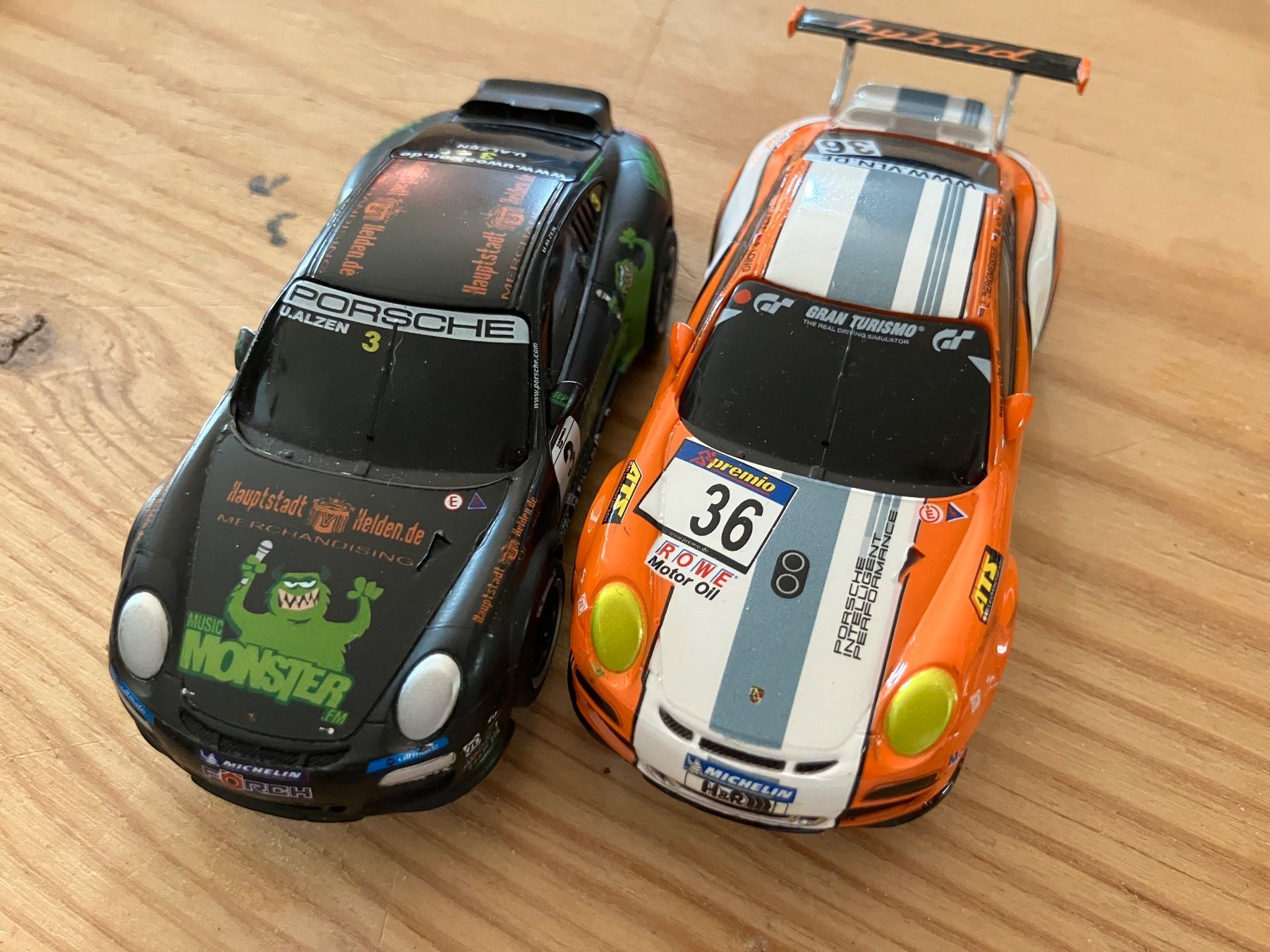Carrera Piste: 2 Carrera GO!! Autos Porsche 911GT3 – Usato da Möriken AG venduto da schmueke01