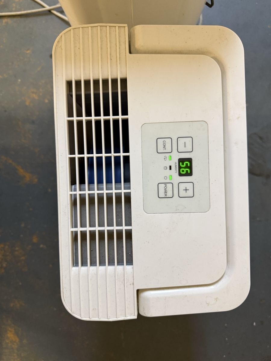 Comfee Deumidificatori: 2 x Comfee Luftentfeuchter 30l/10l – Usato da Gerlafingen venduto da driver-rent 2