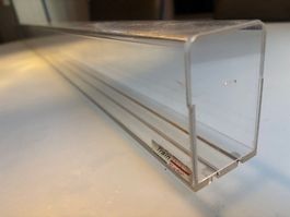 Neuwertige TrainSafe Plexiglas® Schutzröhre 2100mm H0 DC