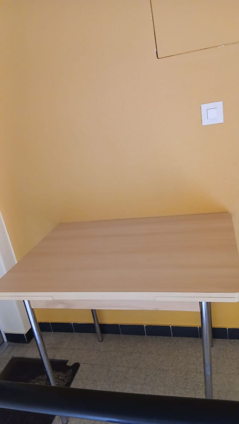 Tables: Tisch aus Holz – D'occasion à Villmergen par kat_25vh