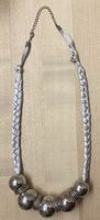 Silberne Statement Kette, elegant und modern
