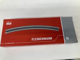 Fleischmann Spur N 9130 geb. Gleis R3 30, 20 St. neu in OVP