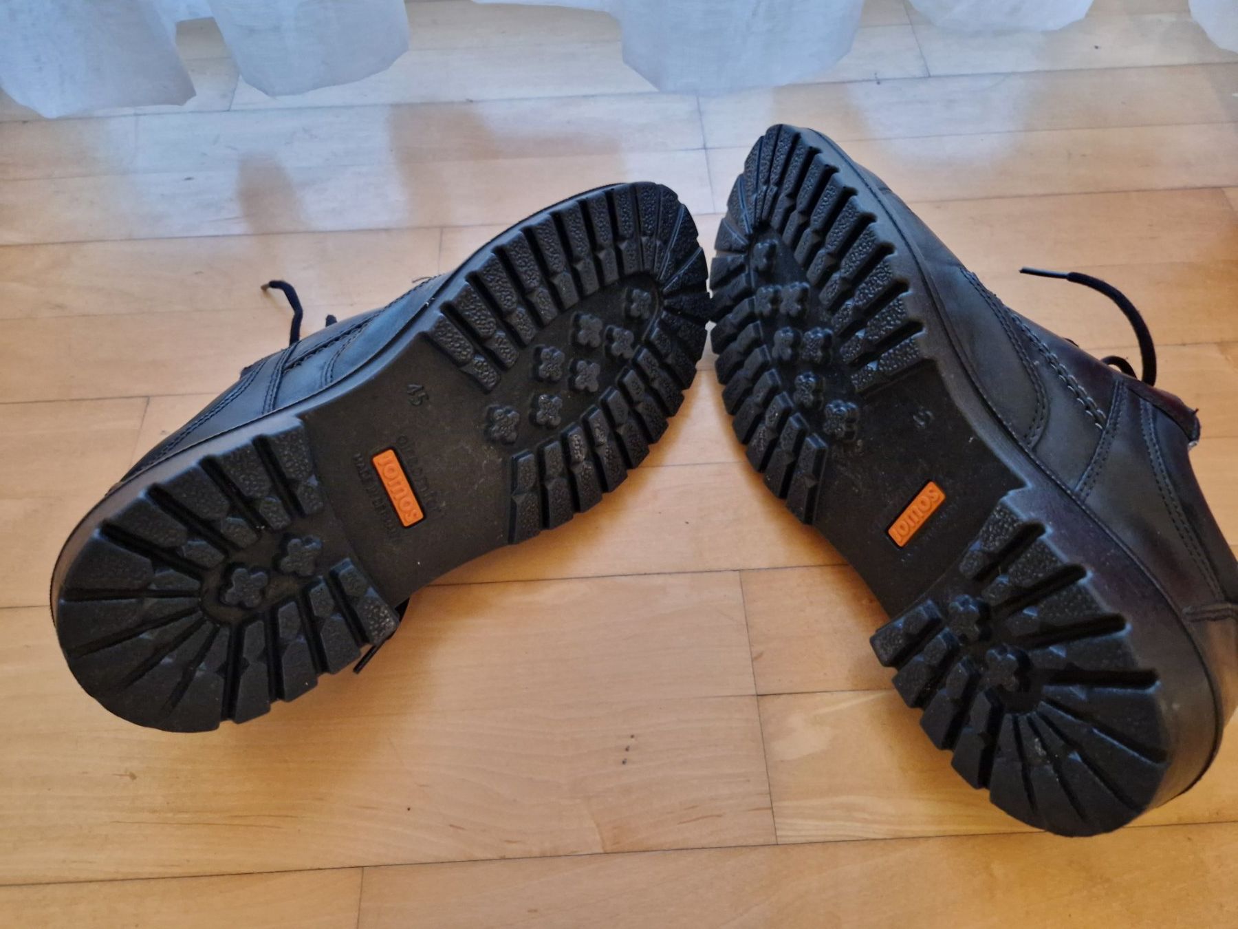 Herrenschuhe: Schwarze Herren Schuhe, Grösse 45, neuwertig – Neu (gemäss Beschreibung) aus Wallisellen von soat 2
